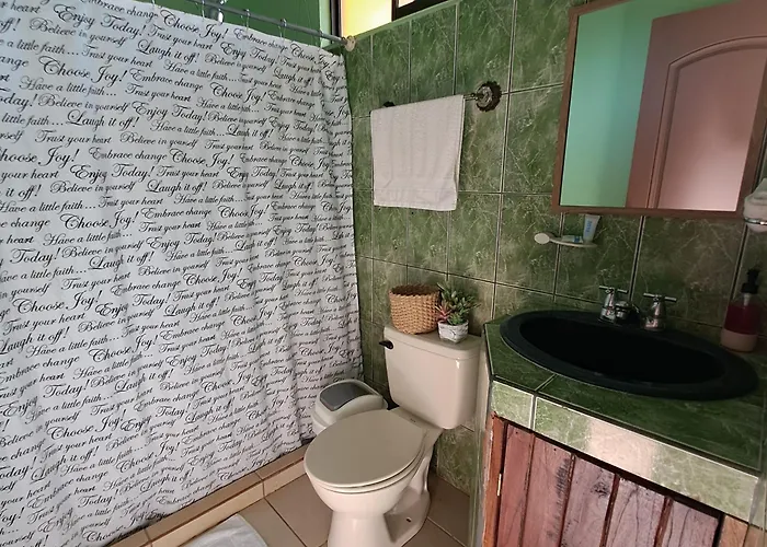 Hotel Georgi, Junquillal Veintisiete de Abril